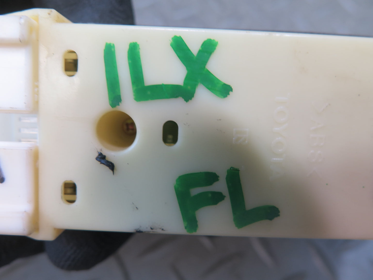 1998-2002 Lexus UZJ100L LX470 Front Left Door Master Power Window Switch