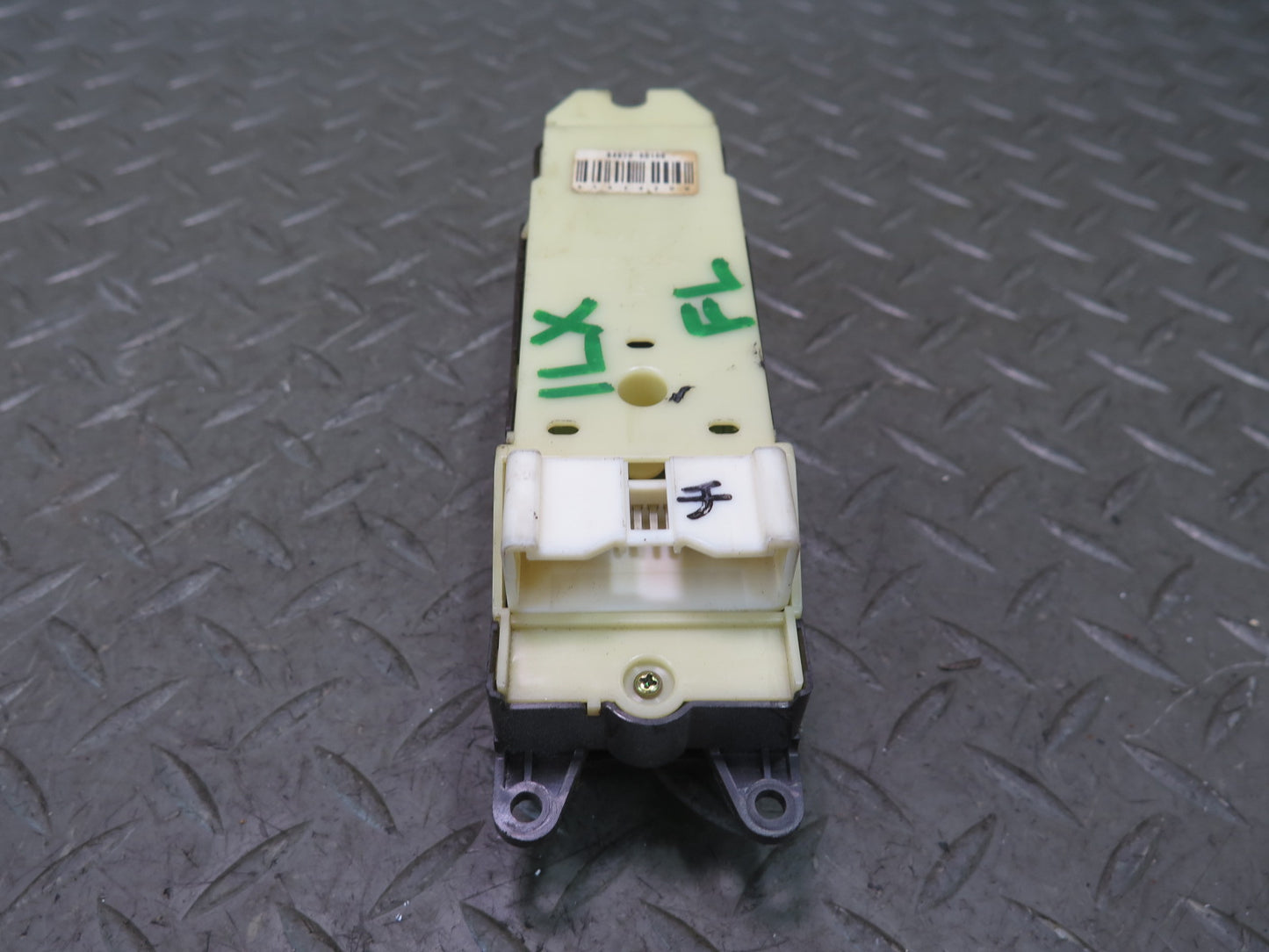 1998-2002 Lexus UZJ100L LX470 Front Left Door Master Power Window Switch
