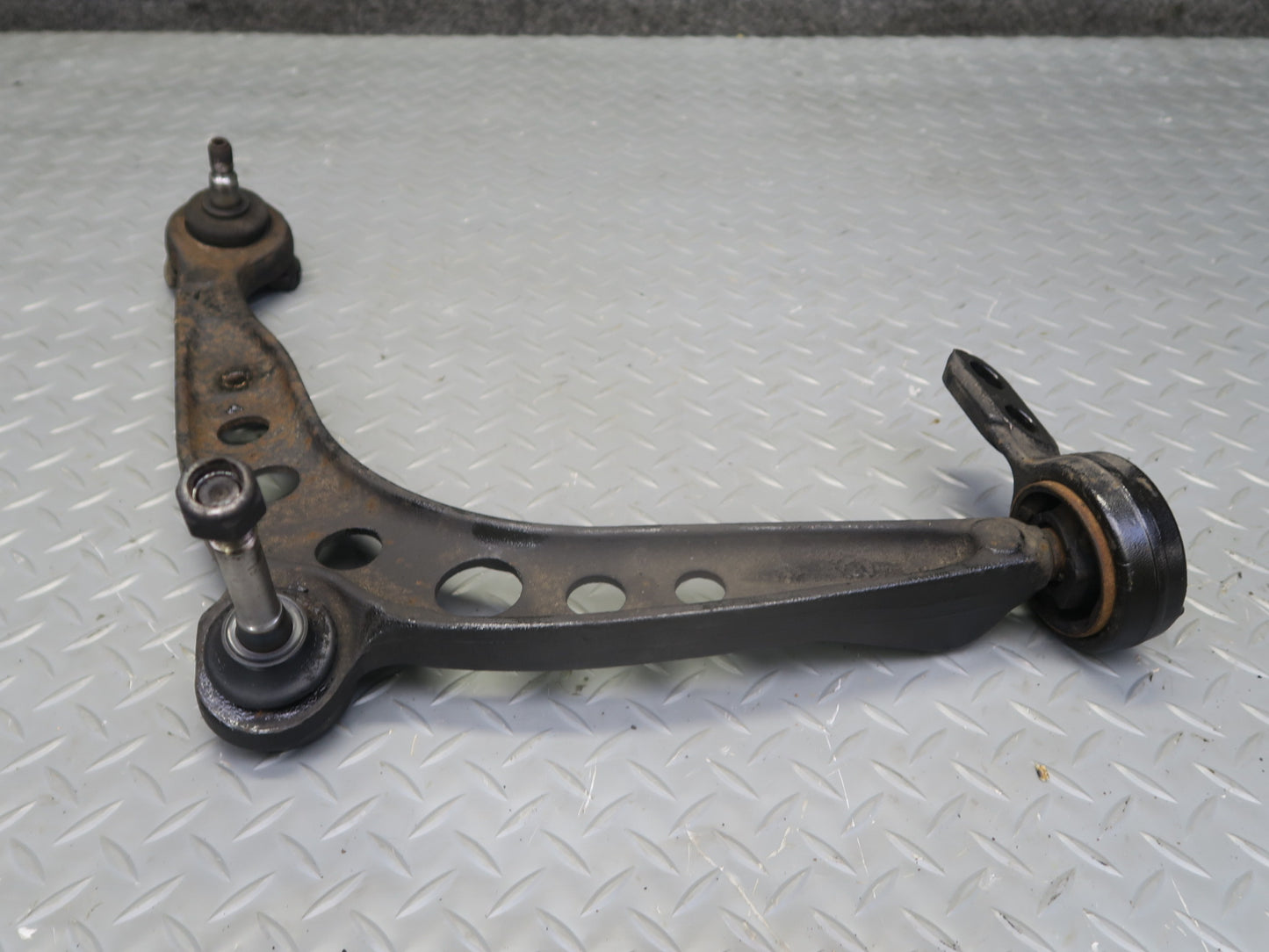 96-02 BMW E36/7 Z3 Front Right Lower Control Arm OEM