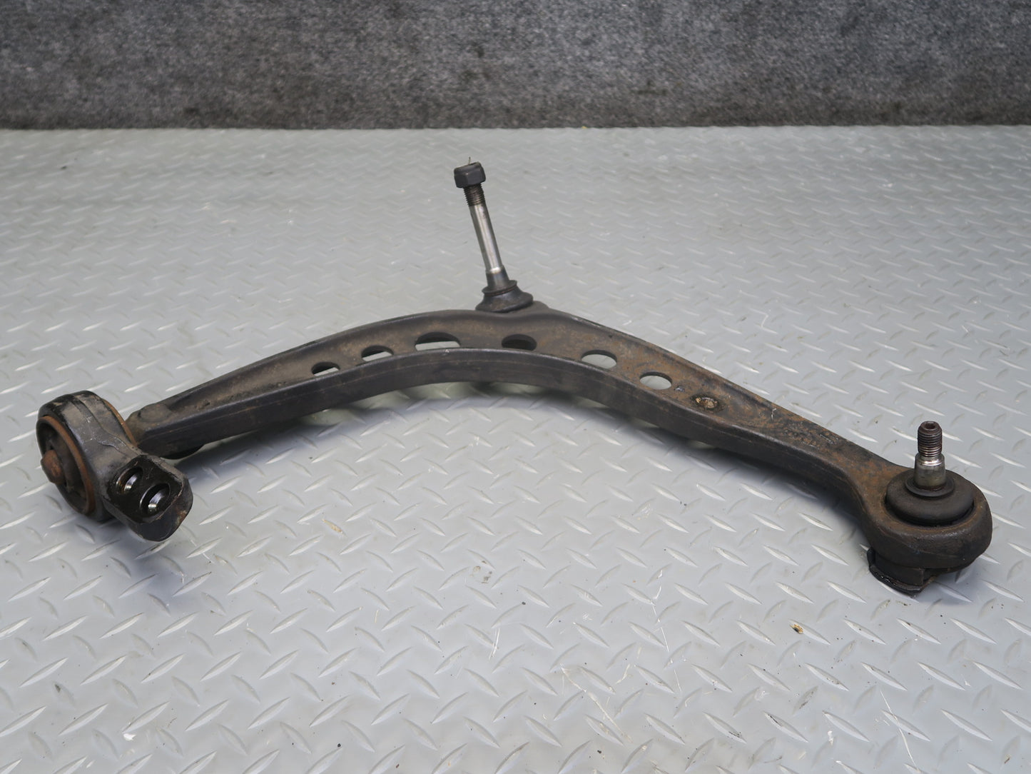 96-02 BMW E36/7 Z3 Front Right Lower Control Arm OEM