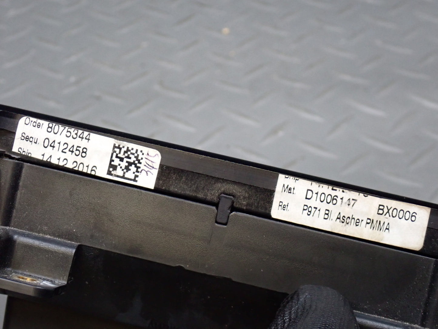 17-23 Porsche Panamera 971 Center Console Compartment Storage Box 971857335A