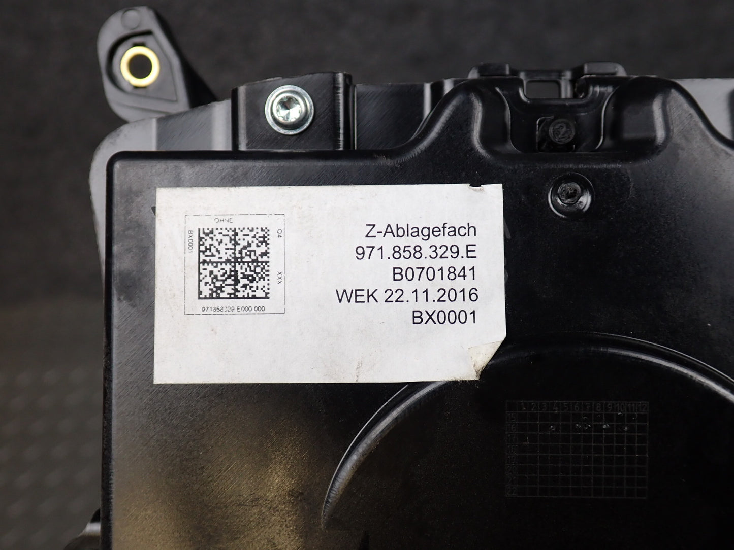 17-23 Porsche Panamera 971 Center Console CUP Holder Black 971858329E