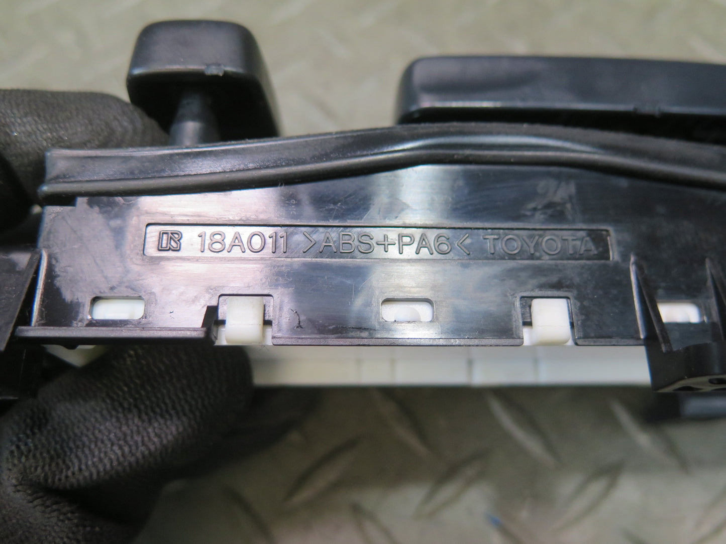 98-05 Lexus JZS160 GS300 GS430 Set of 2 Front Right Seat Adjustment Switch OEM