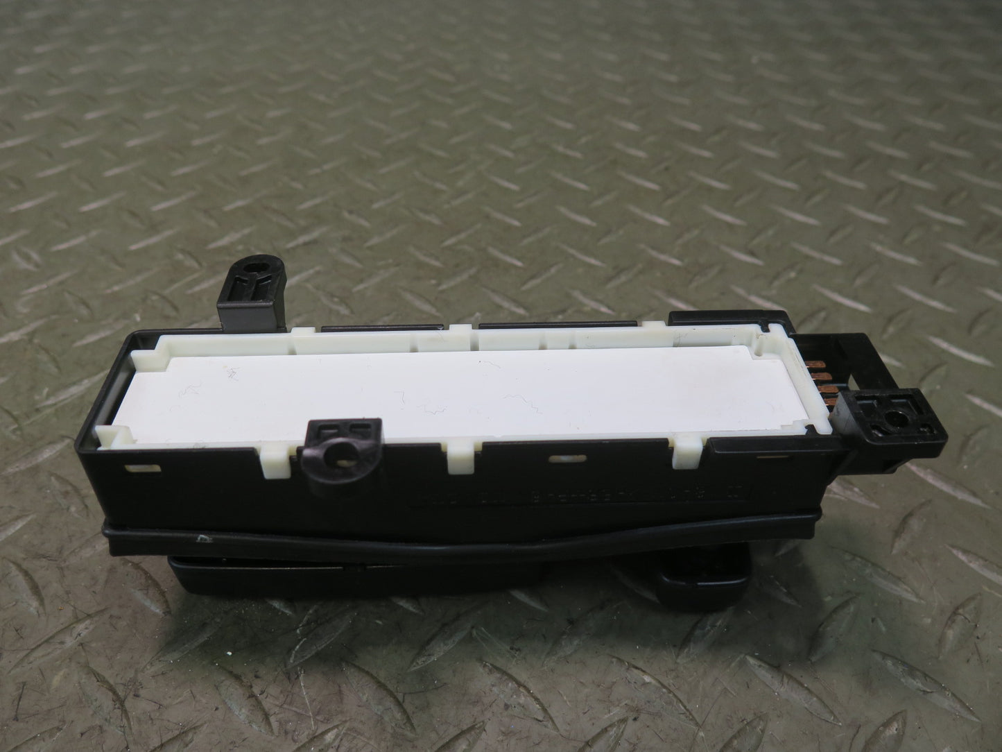 98-05 Lexus JZS160 GS300 GS430 Set of 2 Front Right Seat Adjustment Switch OEM