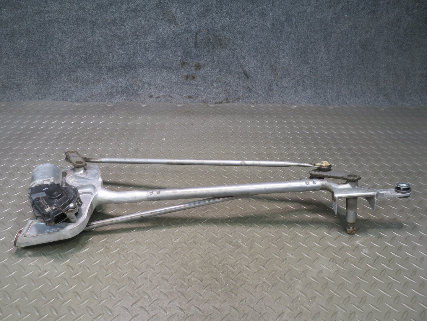 14-19 Chevrolet Corvette C7 Windshield Wiper Transmission Linkage w Motor OEM