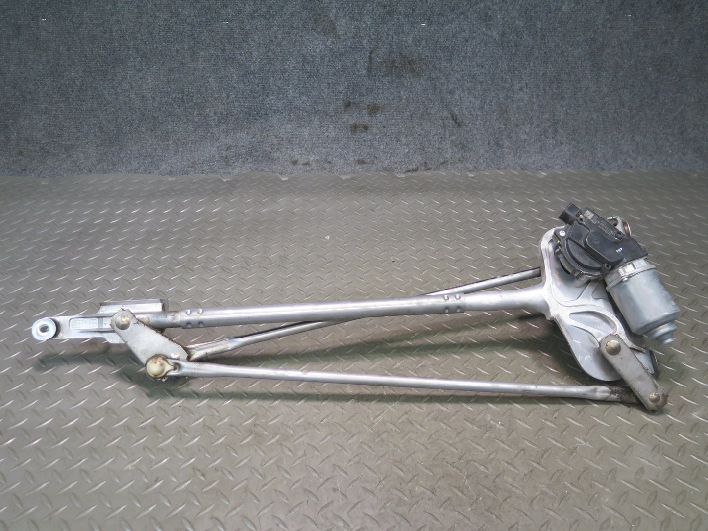 14-19 Chevrolet Corvette C7 Windshield Wiper Transmission Linkage w Motor OEM
