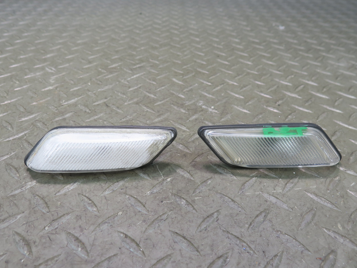 98-02 BMW E36/7 Z3 Front Right & Left Fender Marker Turn Signal Light Set OEM