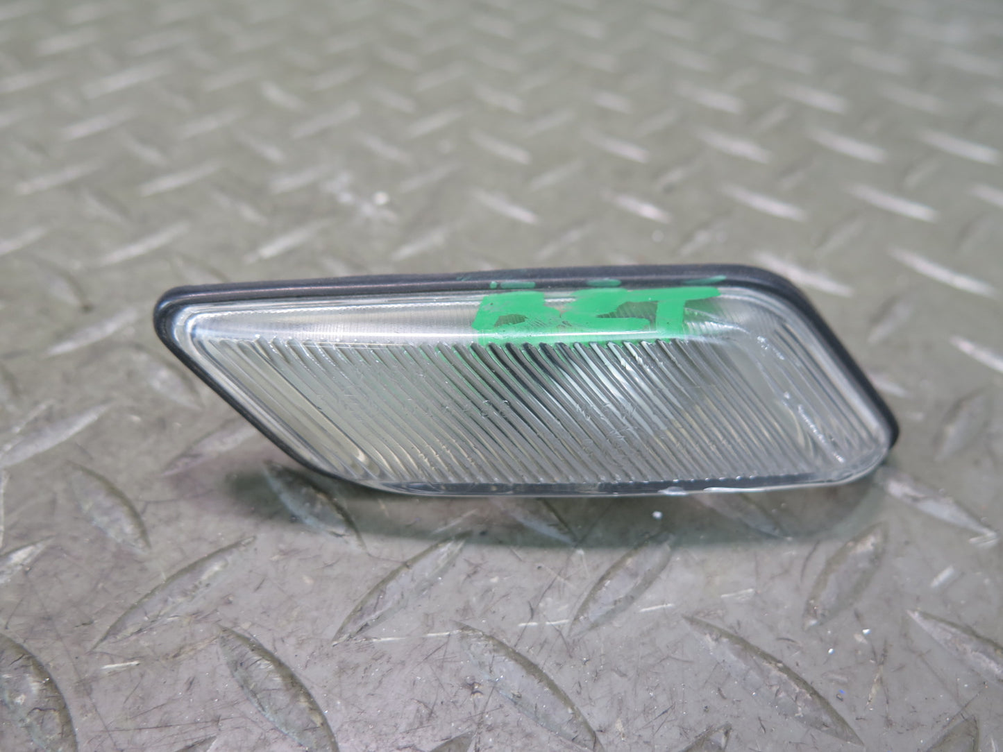 98-02 BMW E36/7 Z3 Front Right & Left Fender Marker Turn Signal Light Set OEM