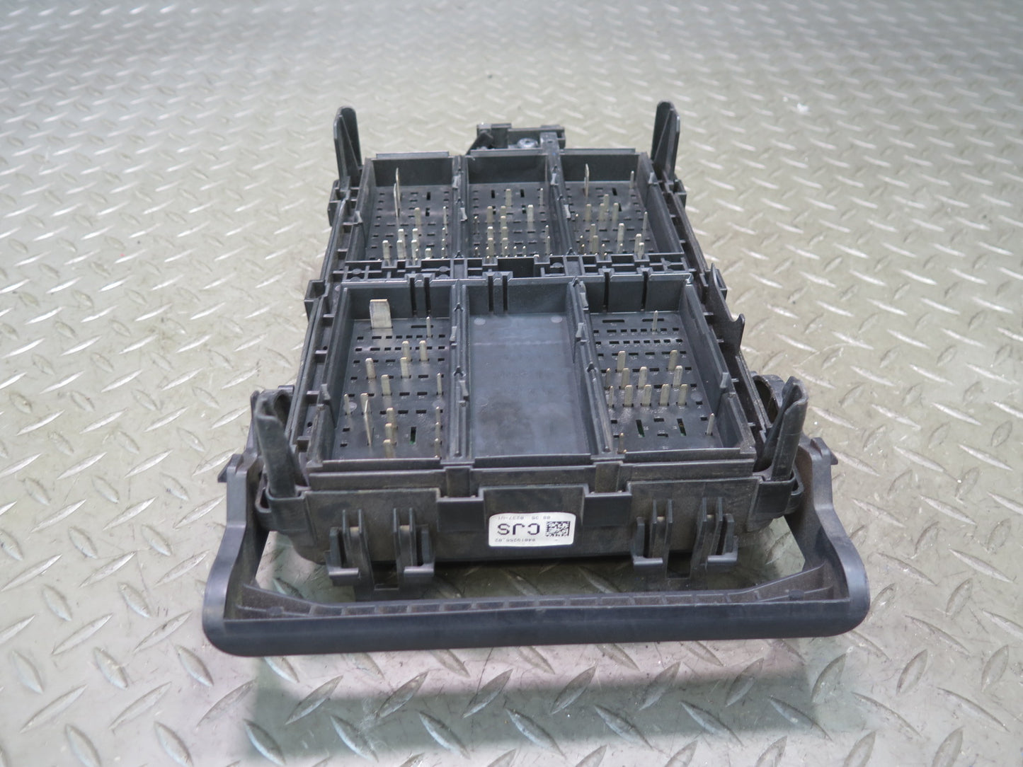 14-19 Chevrolet Corvette C7 Under Hood Engine Bay Fuse Relay Box Module OEM
