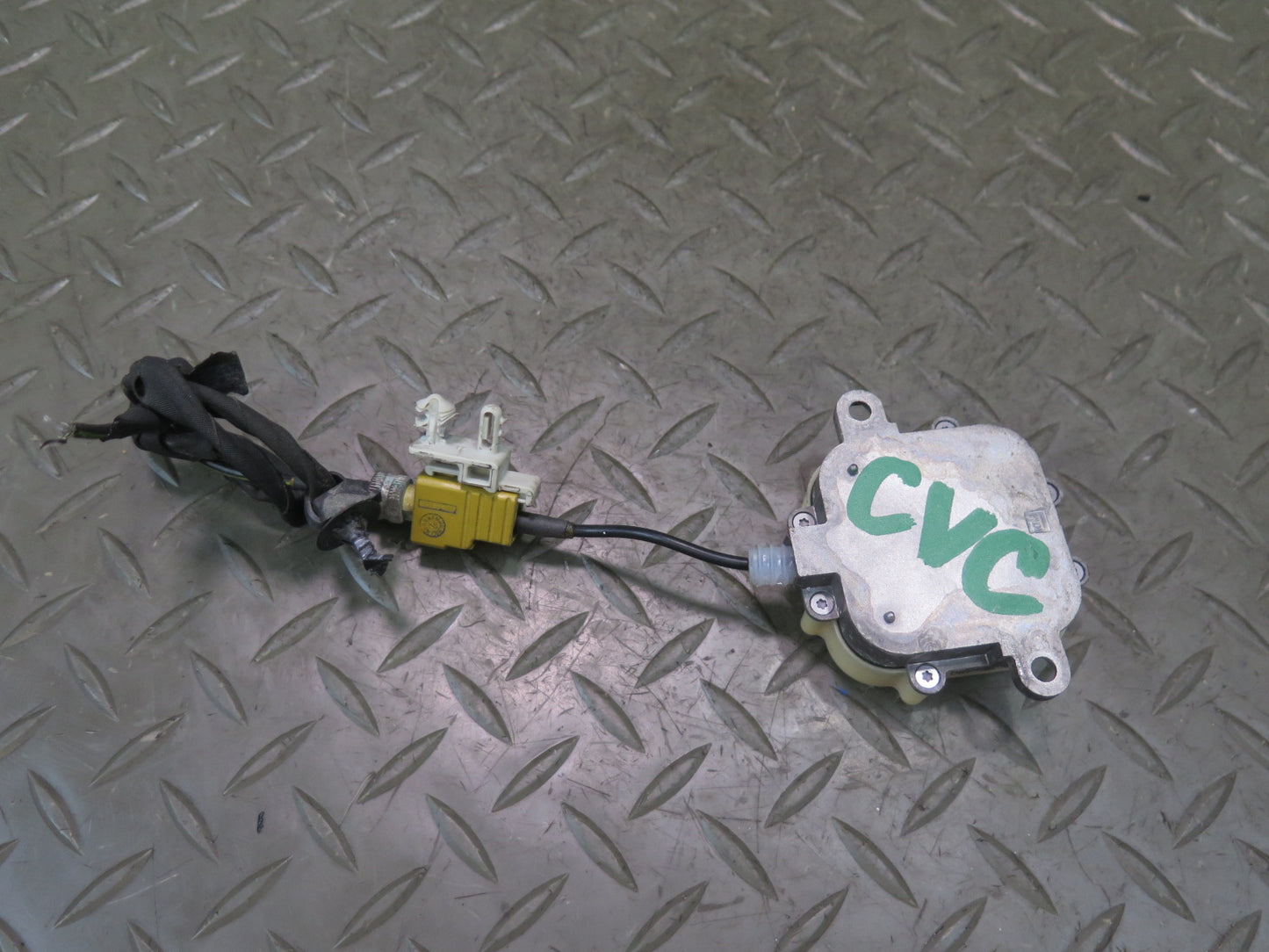 14-19 Chevrolet Corvette C7 GPS Navigation Antenna OEM