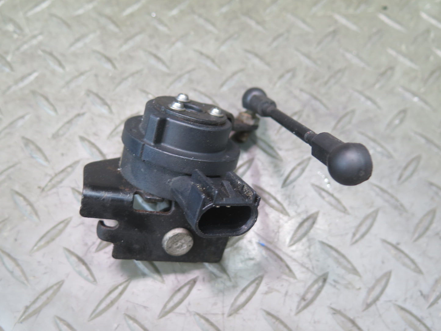14-19 Chevrolet Corvette C7 Set of 2 Front Suspension Height Level Sensor OEM