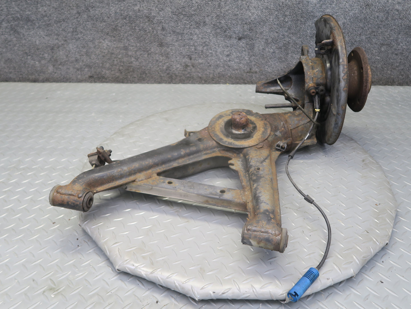 97-02 BMW E36/7 Z3 Rear Left Spindle Knuckle Wheel Hub Trailing Arm OEM