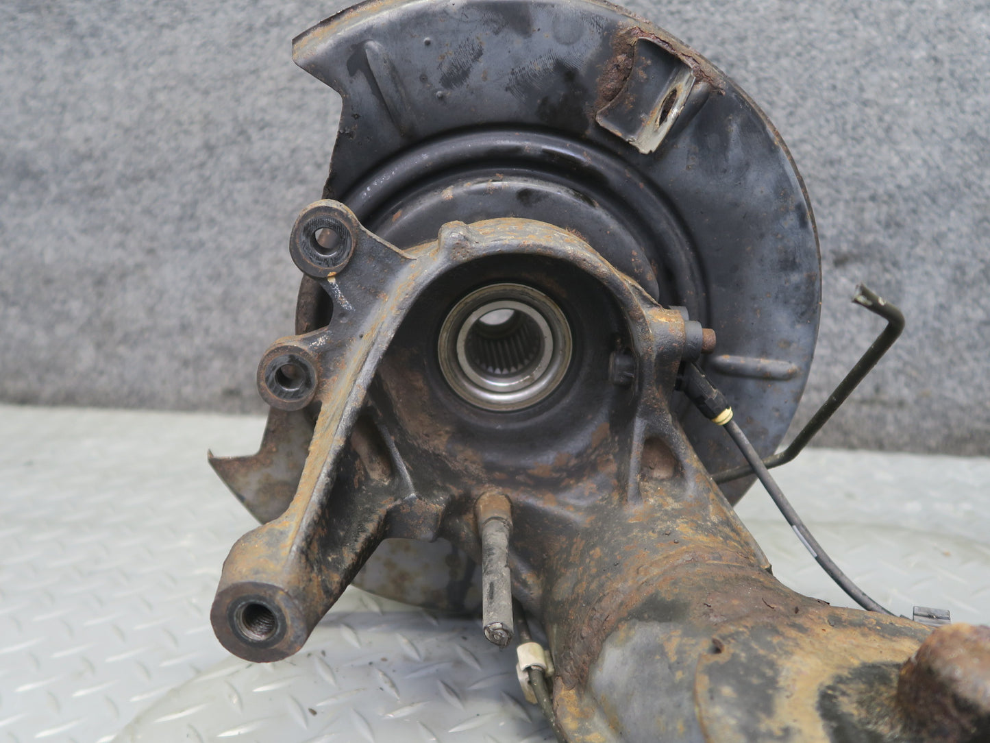 97-02 BMW E36/7 Z3 Rear Left Spindle Knuckle Wheel Hub Trailing Arm OEM