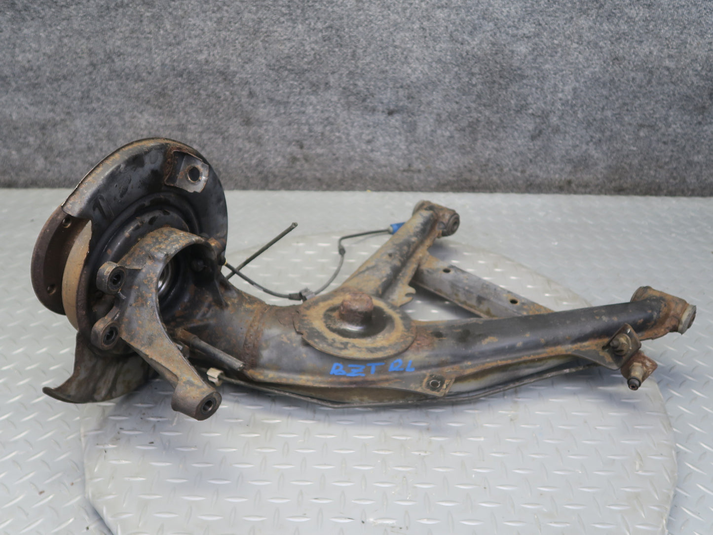 97-02 BMW E36/7 Z3 Rear Left Spindle Knuckle Wheel Hub Trailing Arm OEM