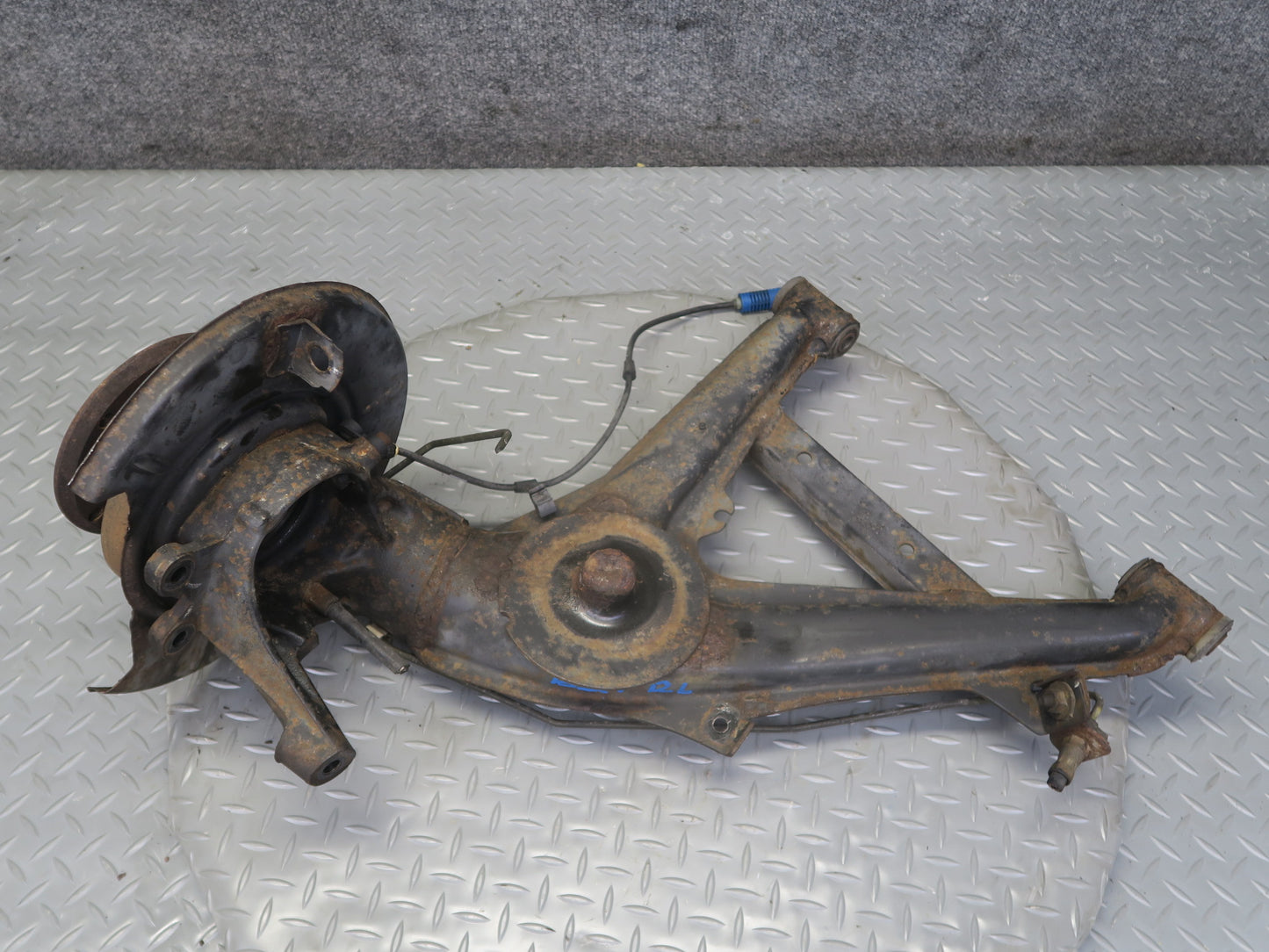 97-02 BMW E36/7 Z3 Rear Left Spindle Knuckle Wheel Hub Trailing Arm OEM