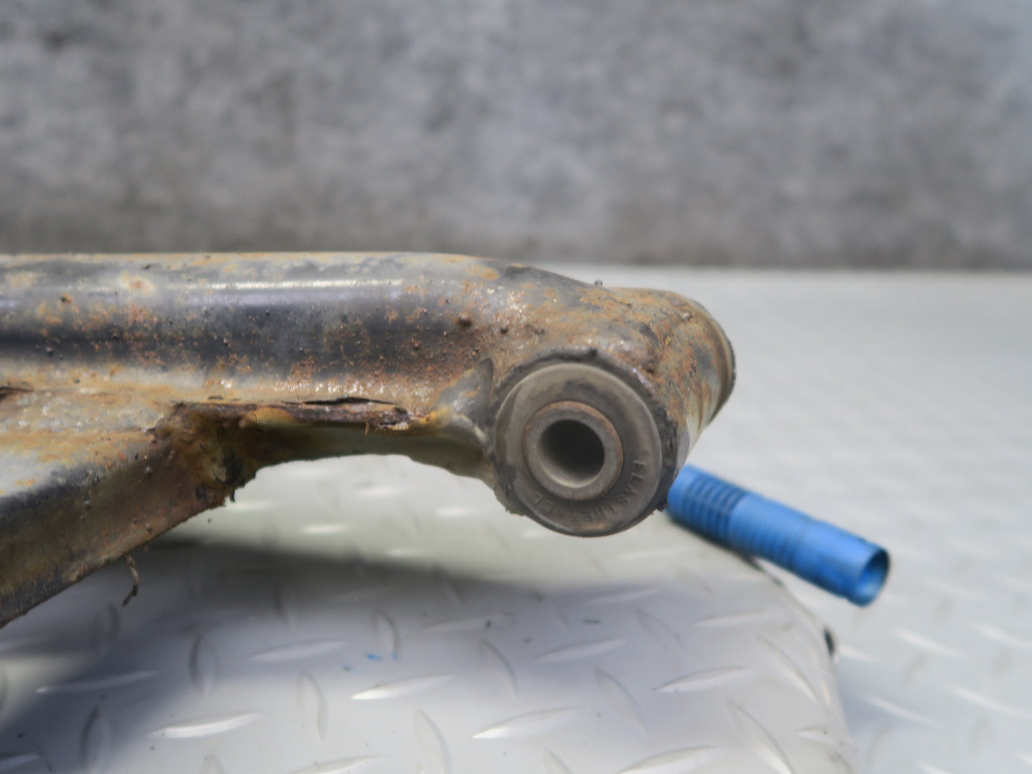 97-02 BMW E36/7 Z3 Rear Left Spindle Knuckle Wheel Hub Trailing Arm OEM