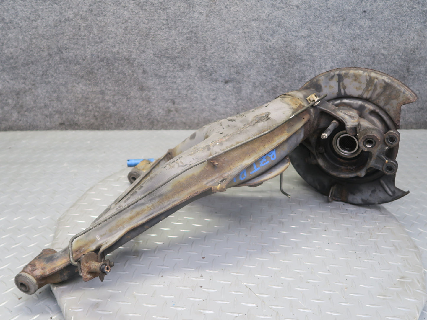 97-02 BMW E36/7 Z3 Rear Left Spindle Knuckle Wheel Hub Trailing Arm OEM