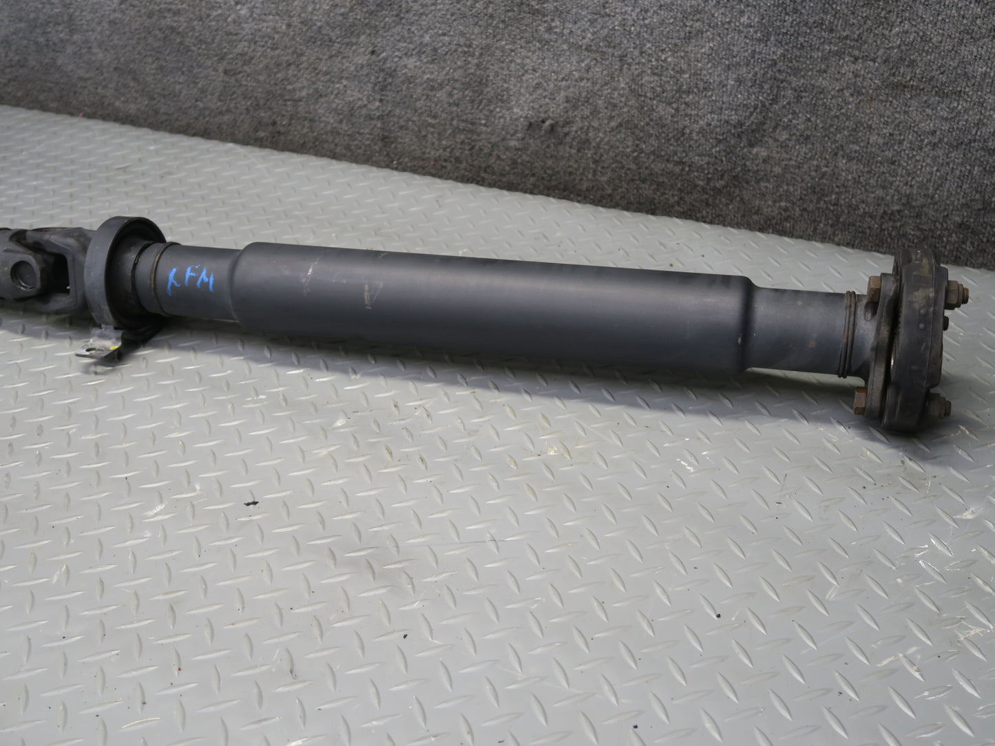 04-06 BMW E53 X5 AWD A/T Rear Driveshaft Drive Shaft 7549305 OEM