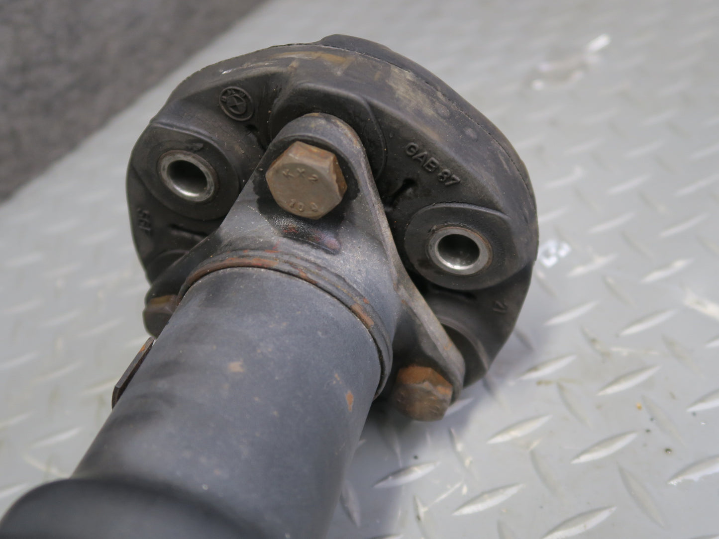 04-06 BMW E53 X5 AWD A/T Rear Driveshaft Drive Shaft 7549305 OEM