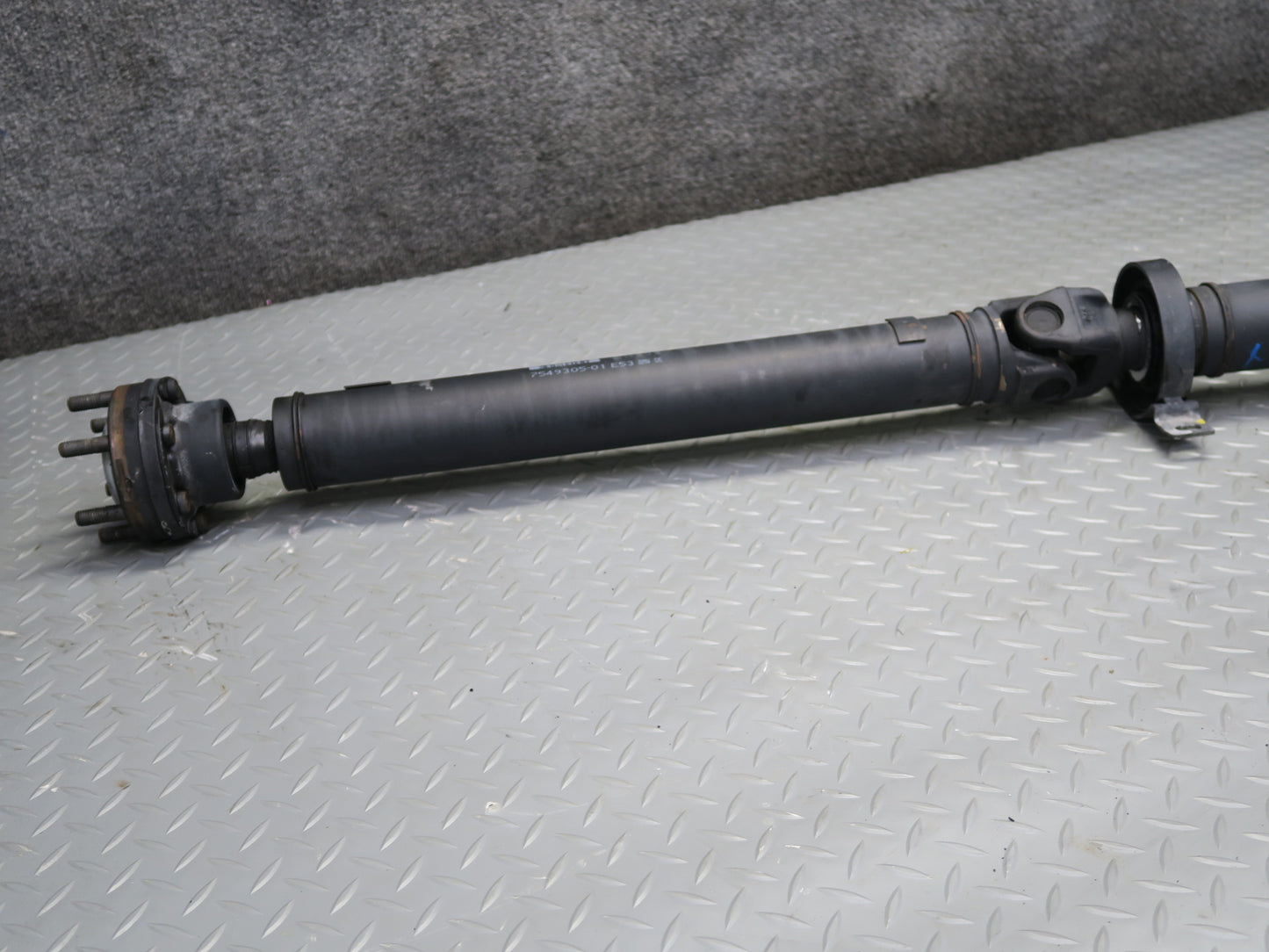 04-06 BMW E53 X5 AWD A/T Rear Driveshaft Drive Shaft 7549305 OEM