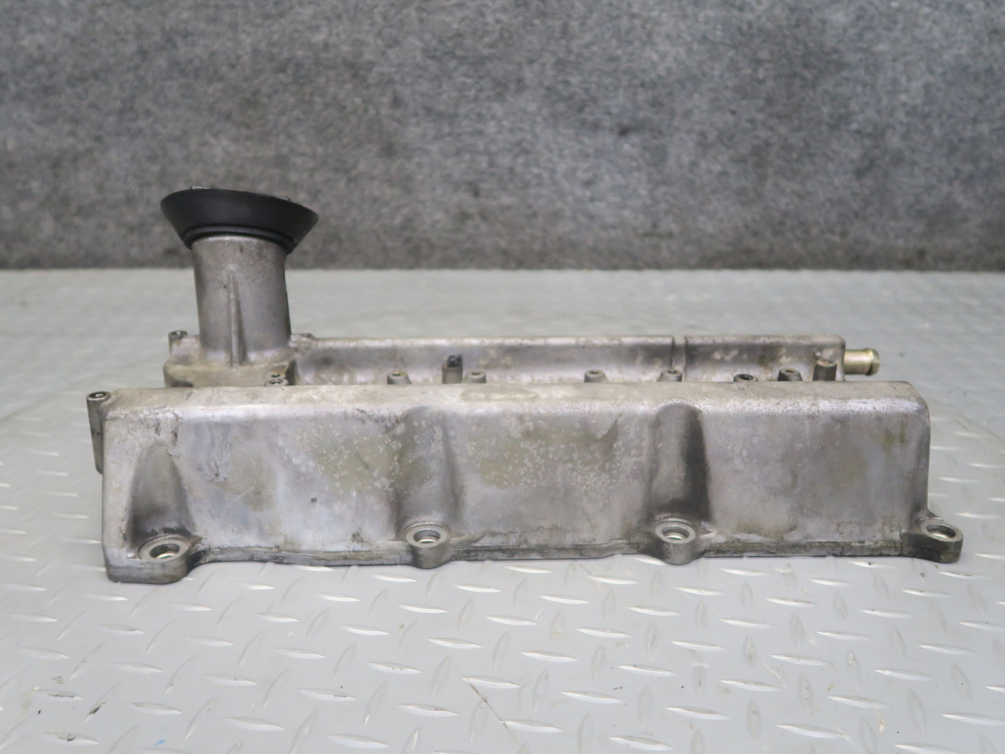 95-97 Nissan Gloria Y33 VQ30DET Turbo Engine Left Cylinder Head Valve Cover OEM