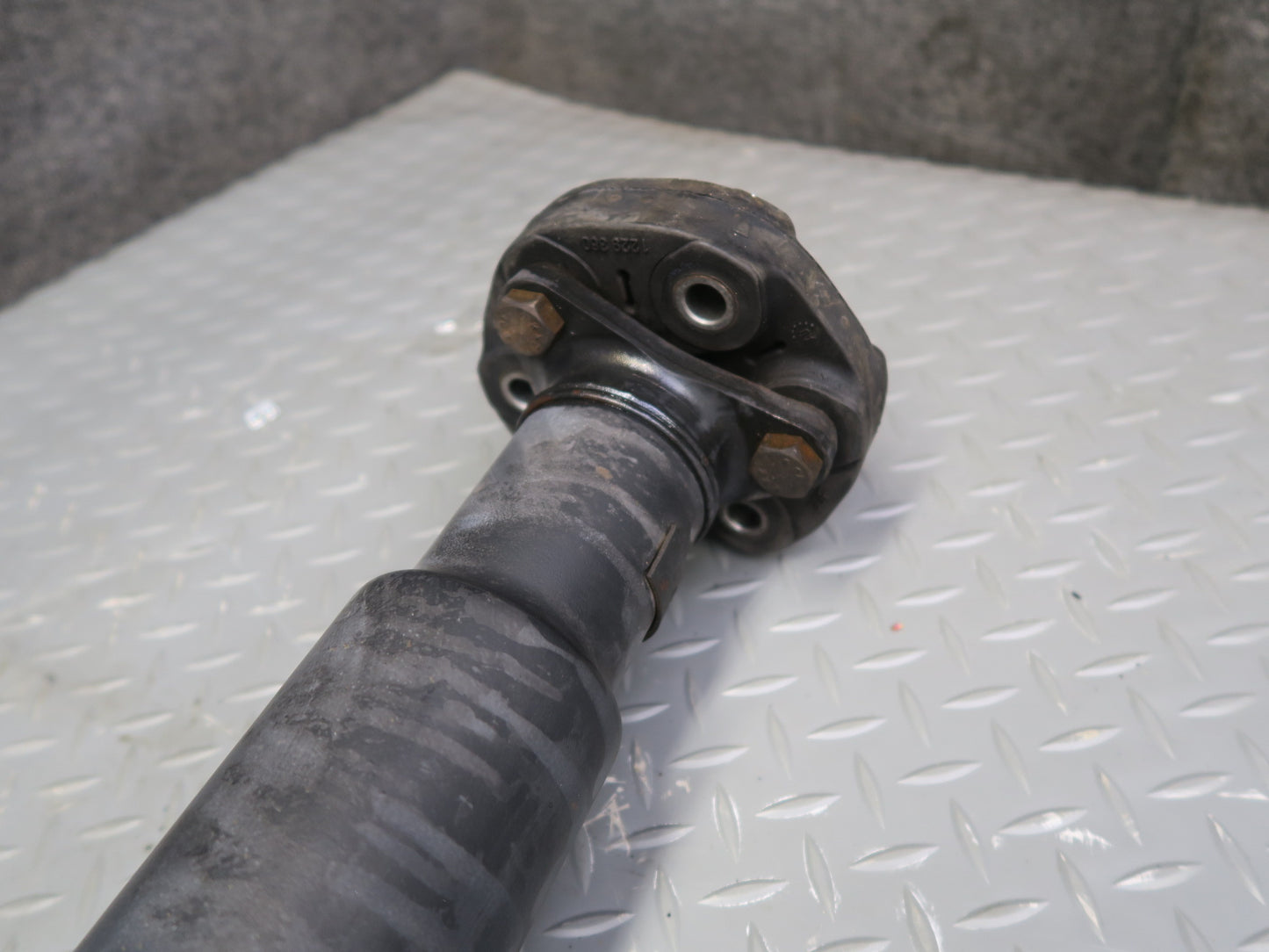 04-06 BMW E53 X5 AWD A/T Rear Driveshaft Drive Shaft 7549305 OEM