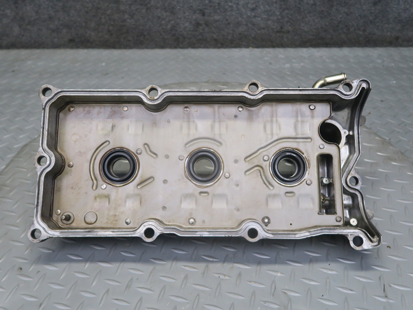 95-97 Nissan Gloria Y33 VQ30DET Turbo Engine Left Cylinder Head Valve Cover OEM