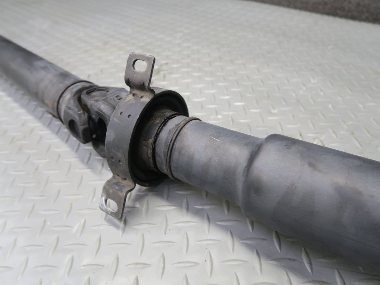 04-06 BMW E53 X5 AWD A/T Rear Driveshaft Drive Shaft 7549305 OEM