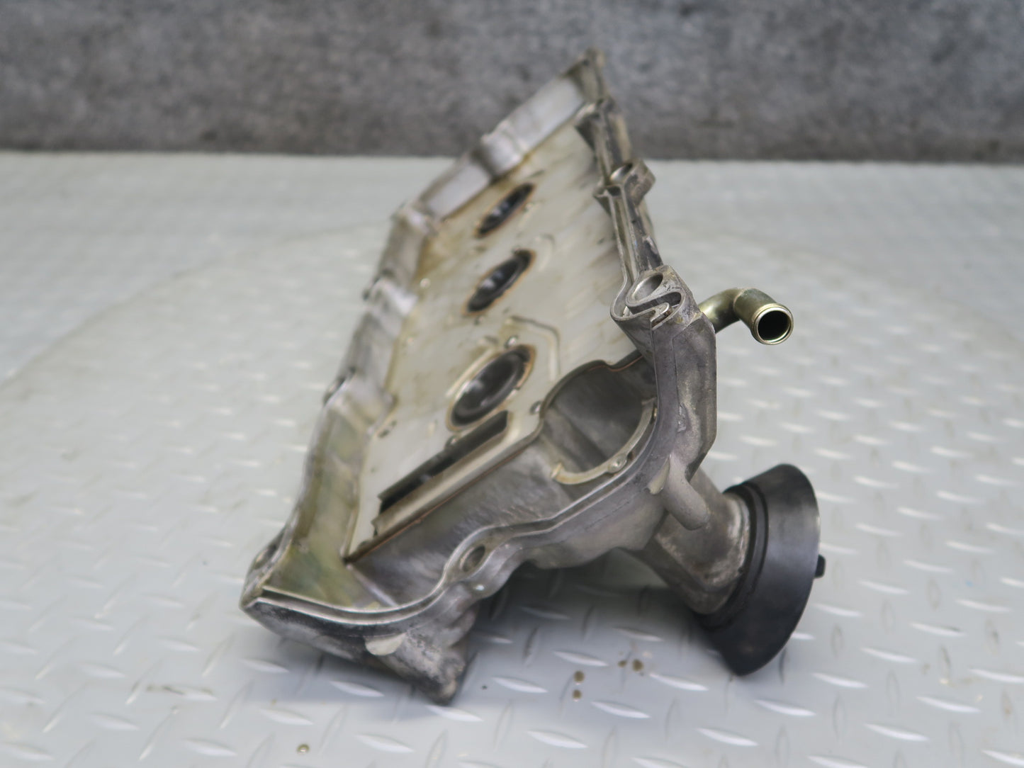 95-97 Nissan Gloria Y33 VQ30DET Turbo Engine Left Cylinder Head Valve Cover OEM