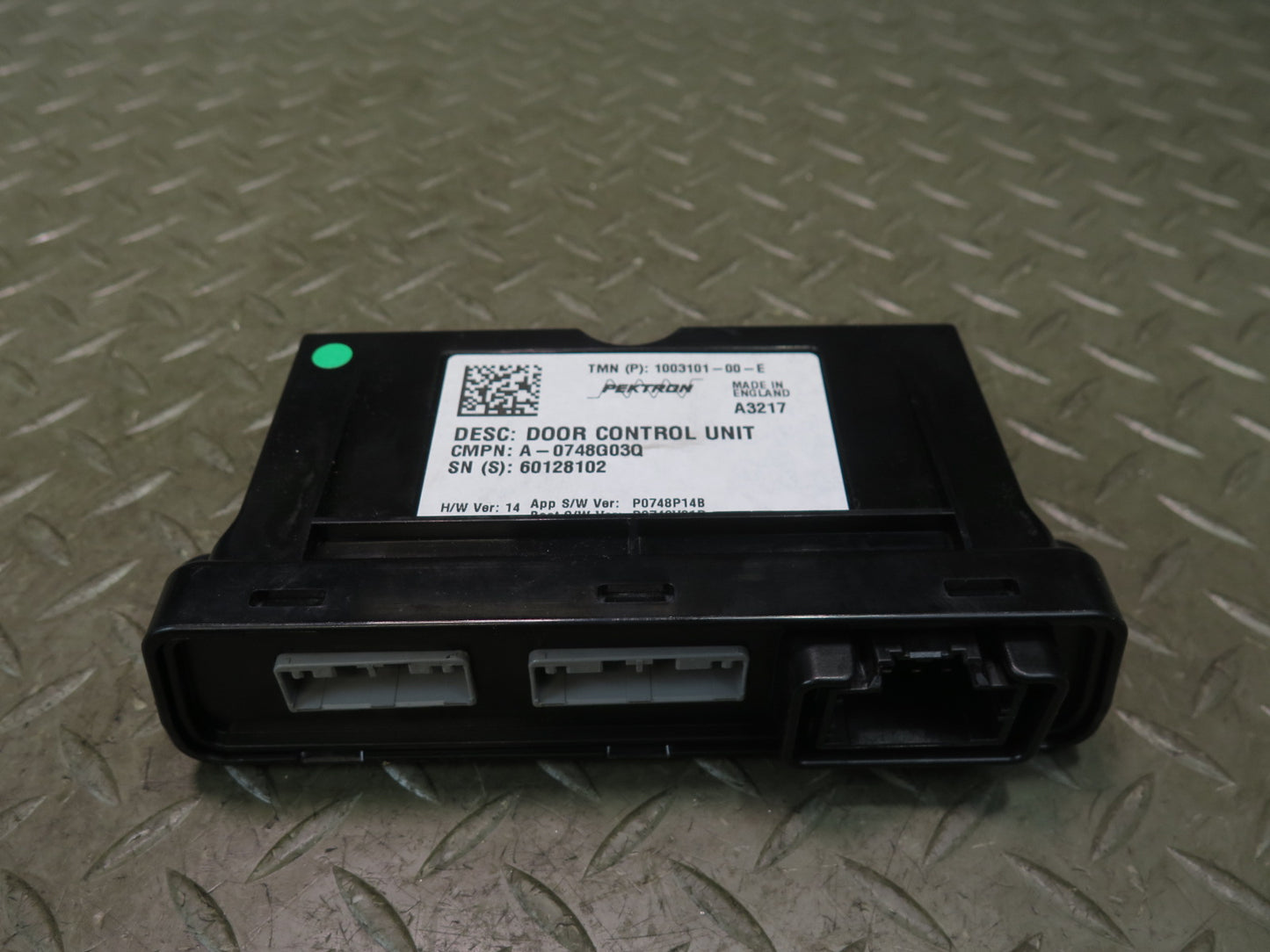 2016-2019 Tesla Model S 75D Front Left Driver Side Door Control Module Unit