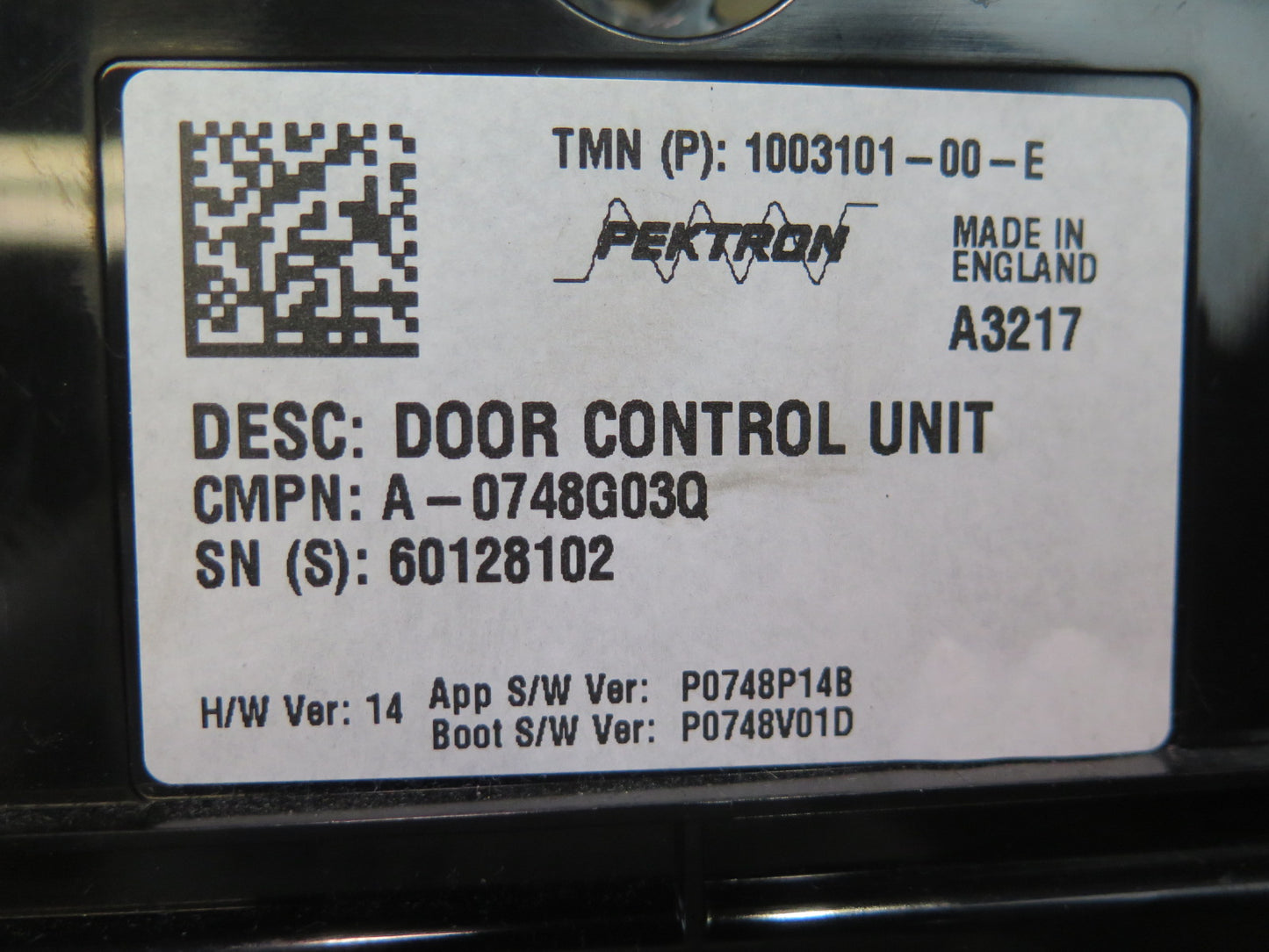 2016-2019 Tesla Model S 75D Front Left Driver Side Door Control Module Unit
