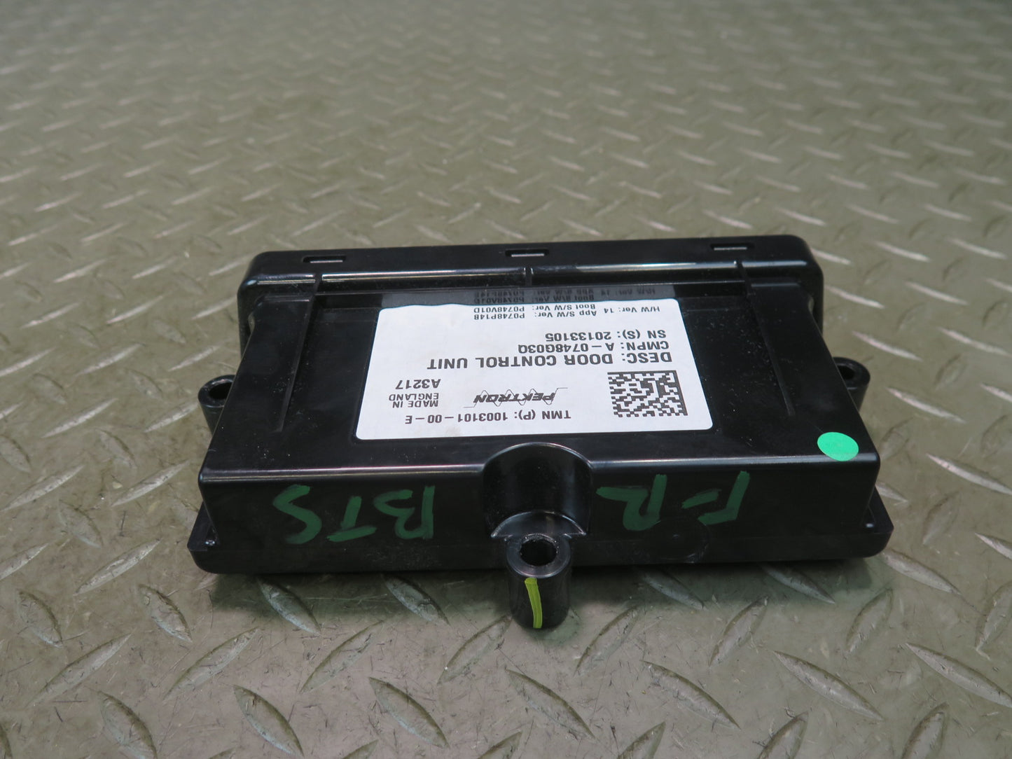 2016-2019 Tesla Model S 75D Front Right Pass Side Door Control Module Unit