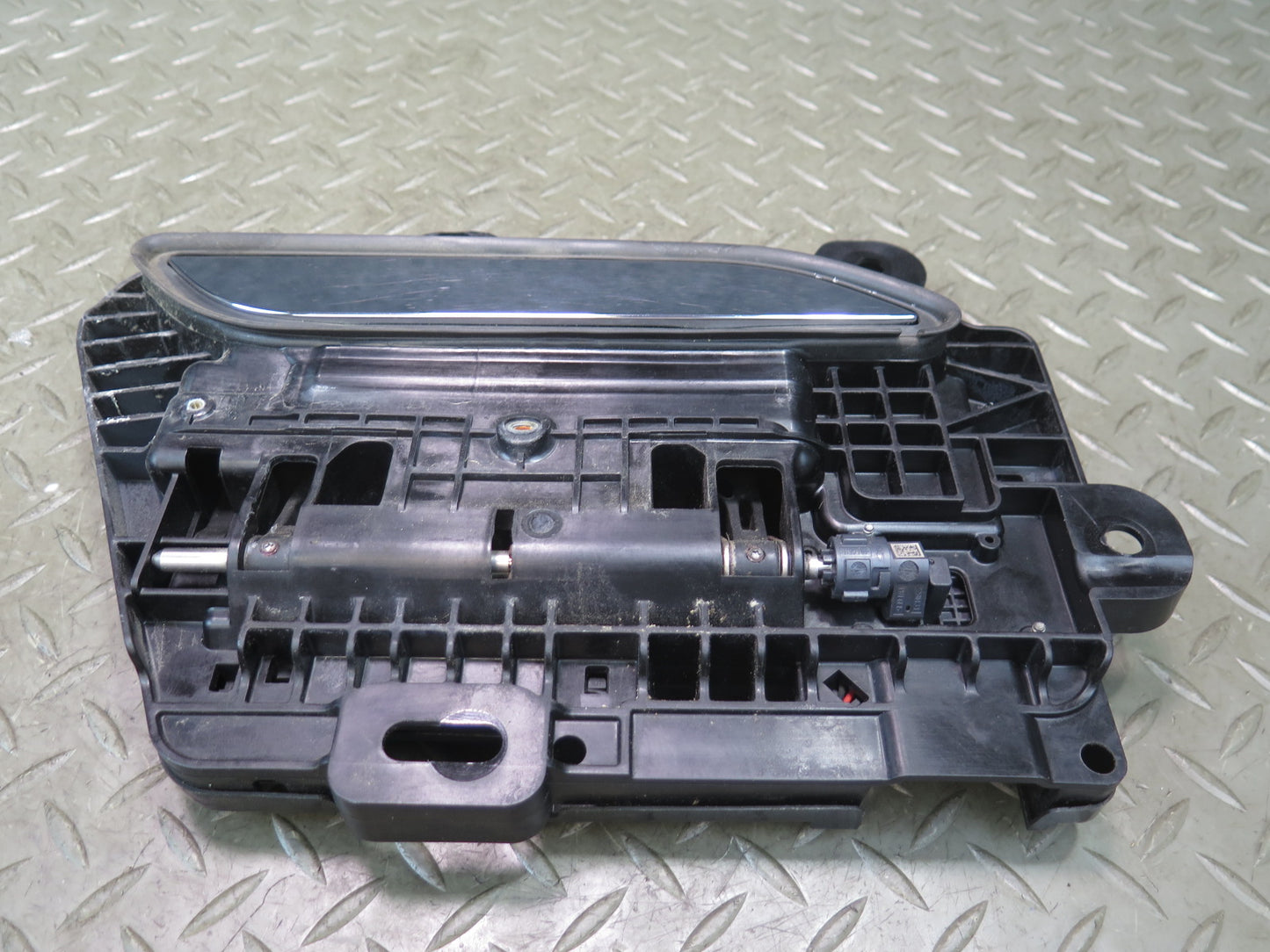 2016-2019 Tesla Model S 75D Rear Right Side Door Exterior Handle Assembly