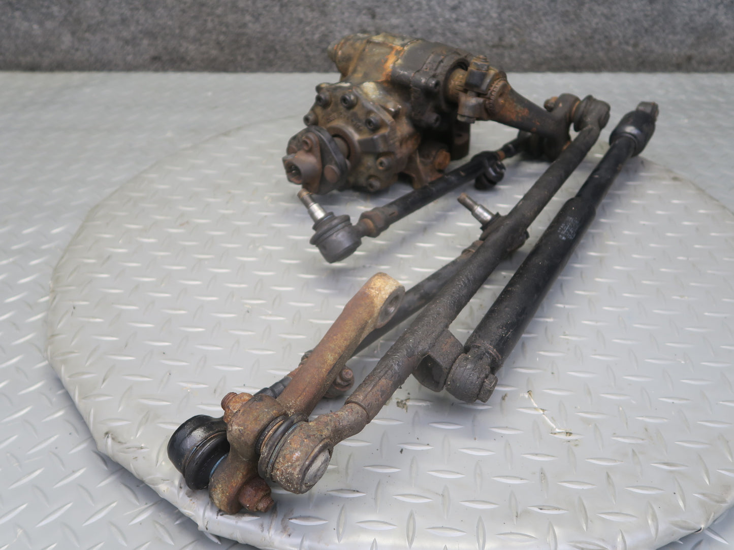 90-93 Mercedes W124 300E Power Steering Gearbox w Steering Linkage Tie Rods OEM