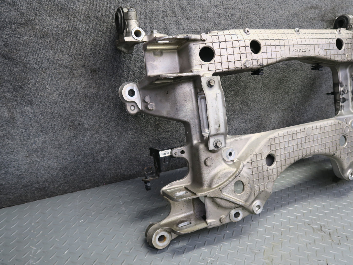 14-19 Chevy Corvette C7 Front Engine Sub Frame Crossmember Carrier Cradle OEM