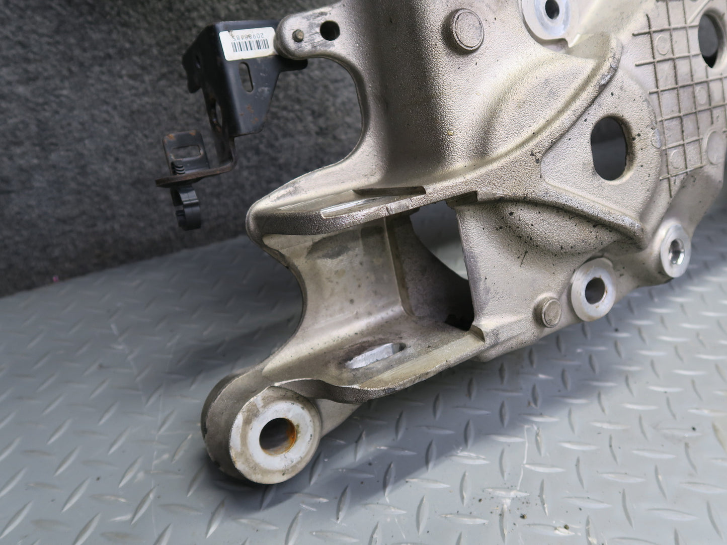 14-19 Chevy Corvette C7 Front Engine Sub Frame Crossmember Carrier Cradle OEM