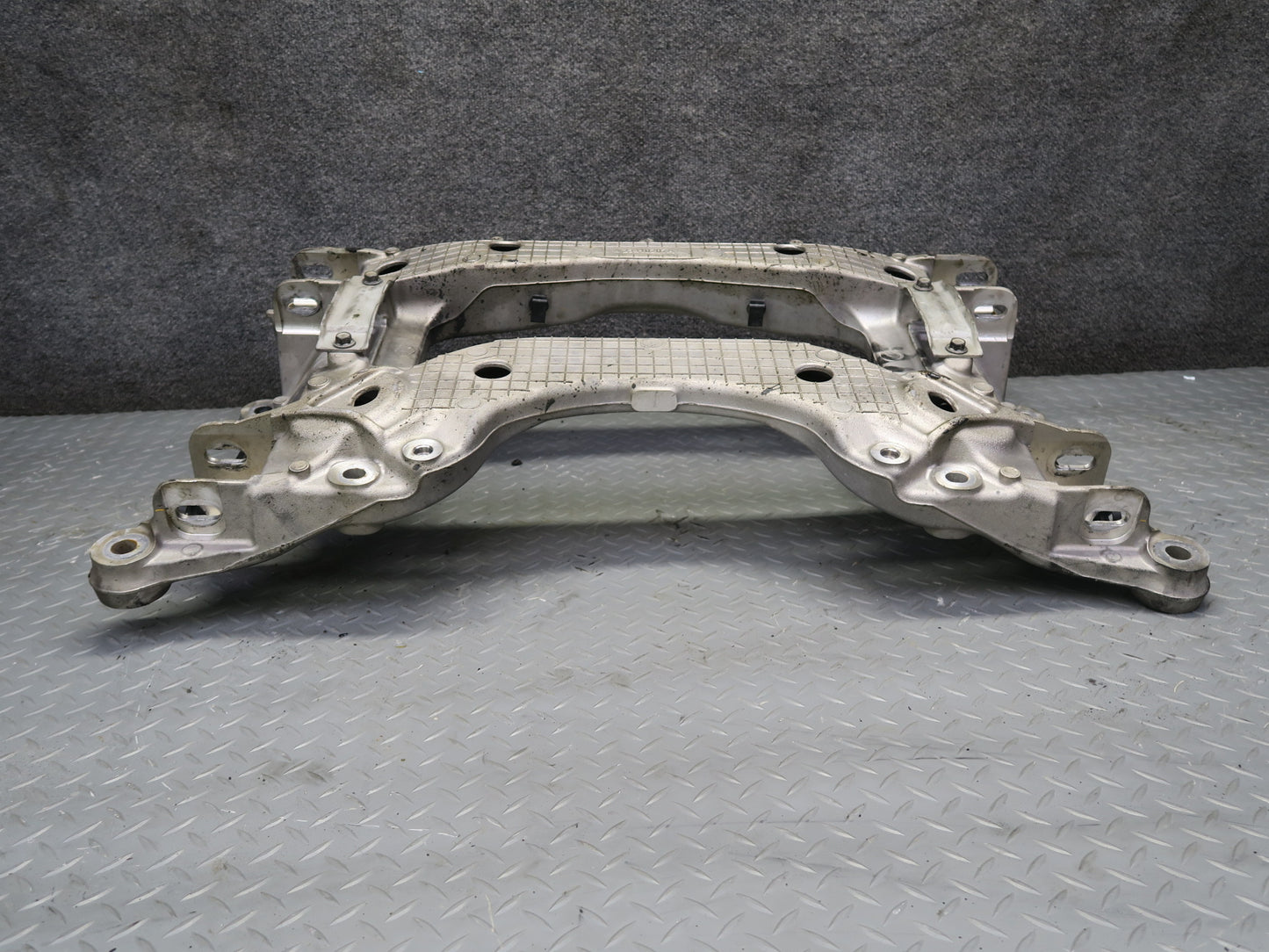 14-19 Chevy Corvette C7 Front Engine Sub Frame Crossmember Carrier Cradle OEM