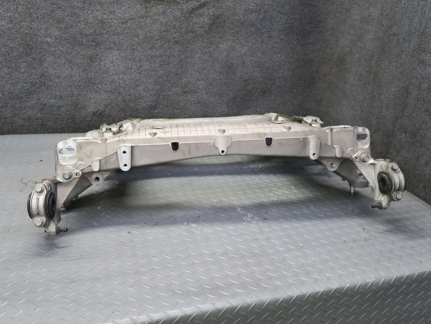 14-19 Chevy Corvette C7 Front Engine Sub Frame Crossmember Carrier Cradle OEM