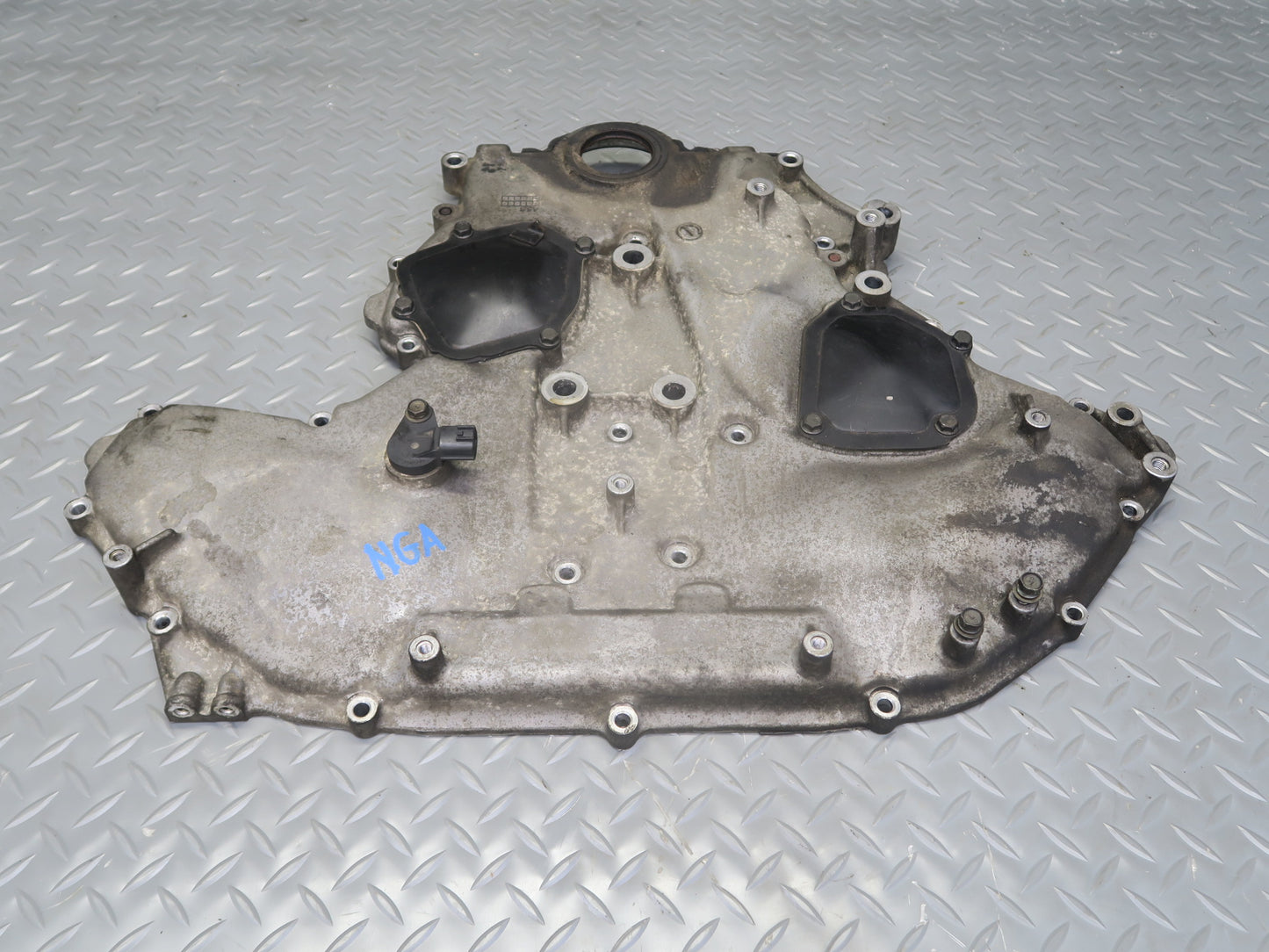95-97 Nissan Gloria HY33 VQ30DET Turbo Front Outer Engine Timing Belt Cover OEM