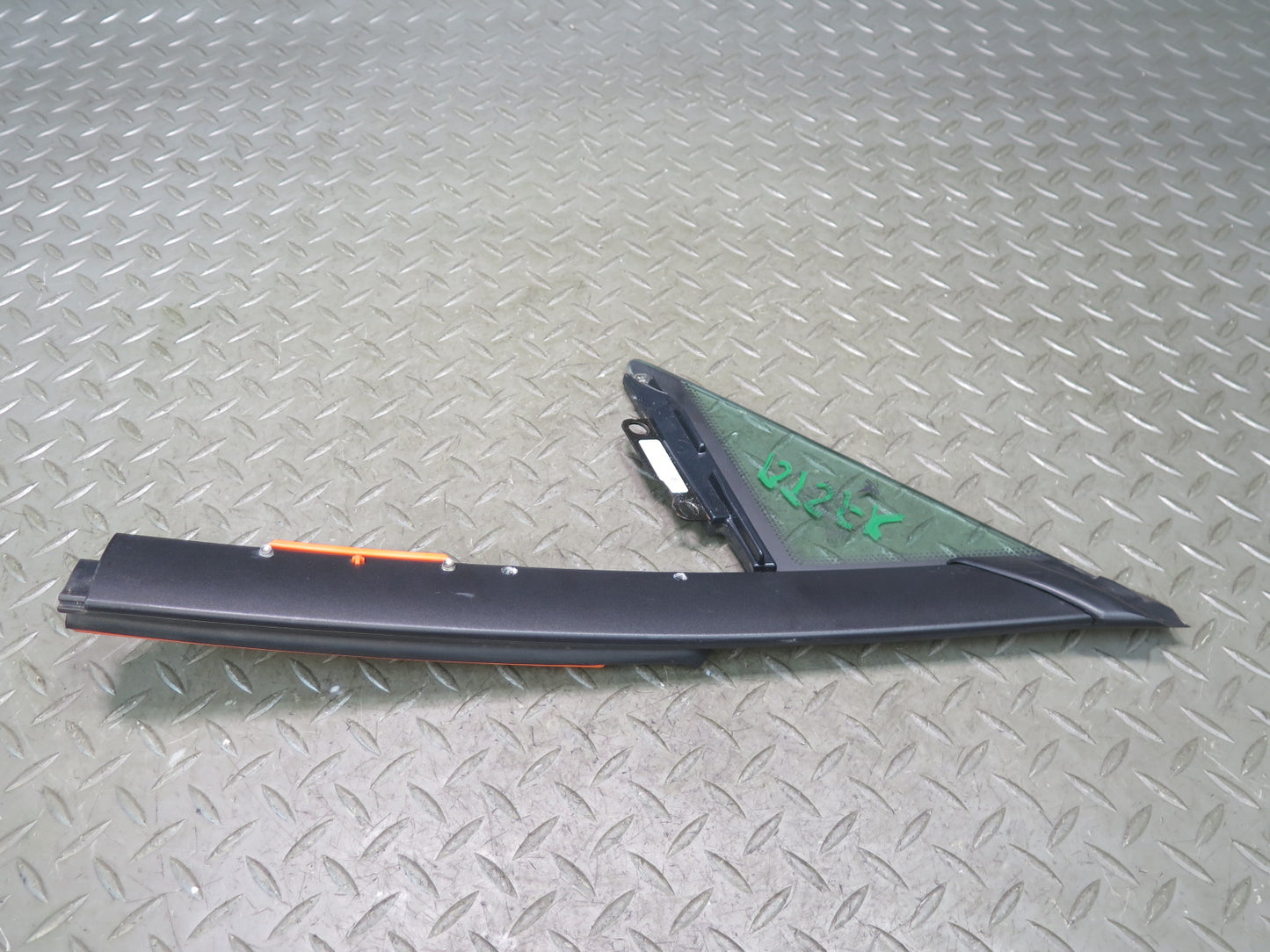 2016-2019 Tesla Model S 75D Front Right Side Door Window Corner Fixed Glass