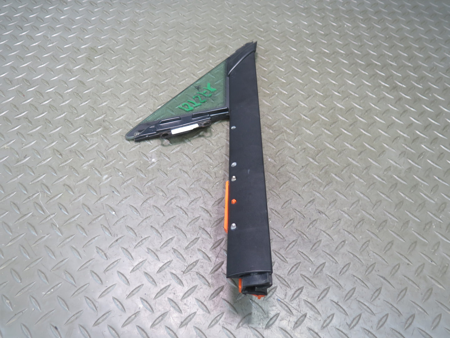 2016-2019 Tesla Model S 75D Front Right Side Door Window Corner Fixed Glass
