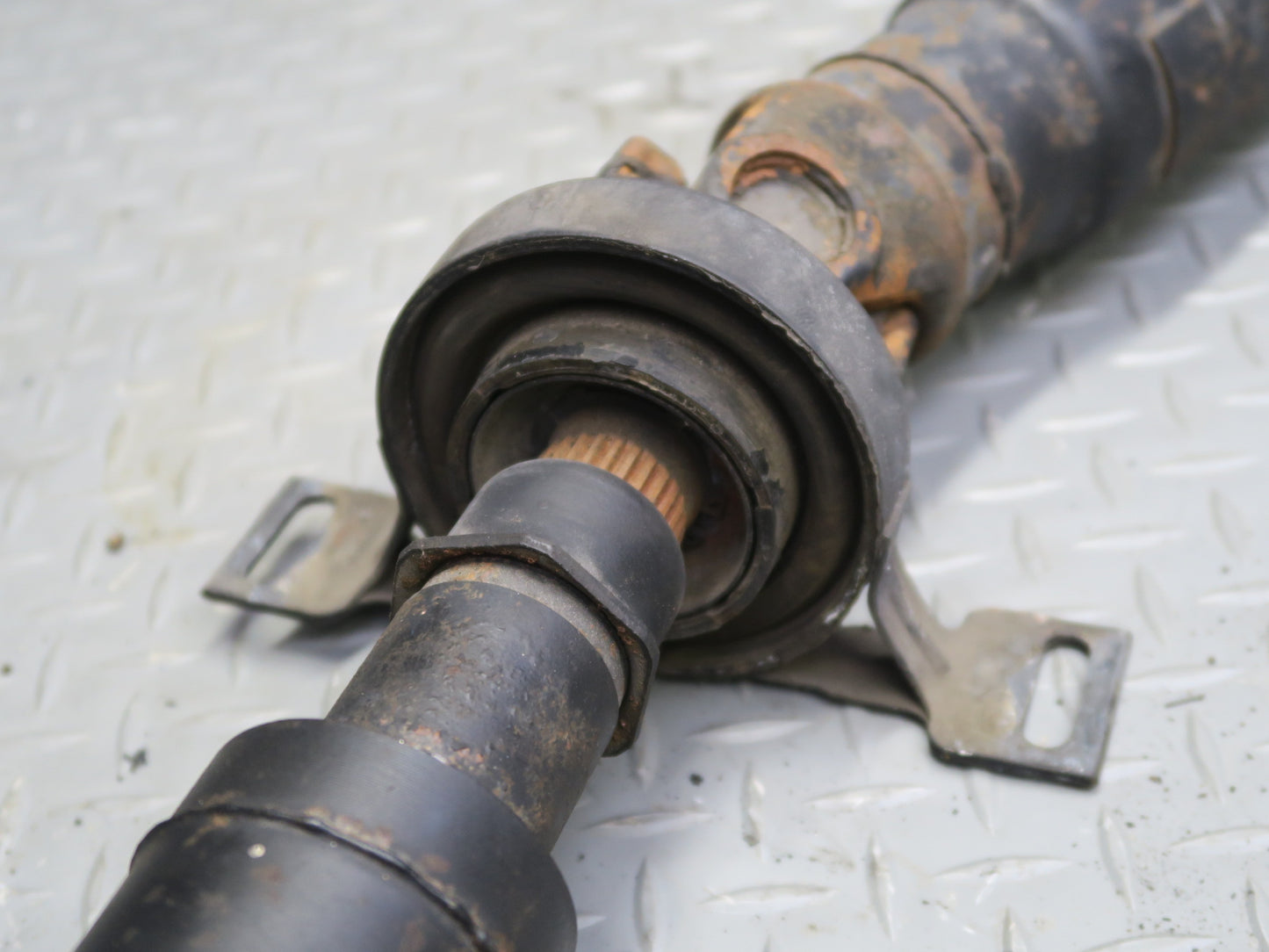 01-02 BMW E36/7 Z3 2.5L 3.0L M54 A/T Rear Driveshaft Drive Shaft 7511279 OEM