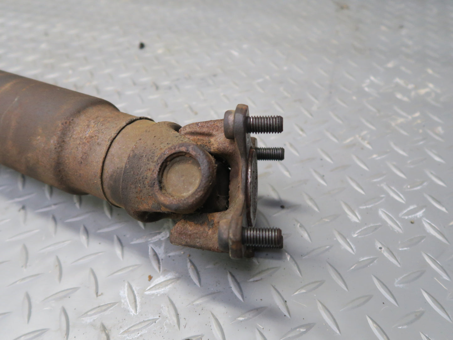 01-02 BMW E36/7 Z3 2.5L 3.0L M54 A/T Rear Driveshaft Drive Shaft 7511279 OEM