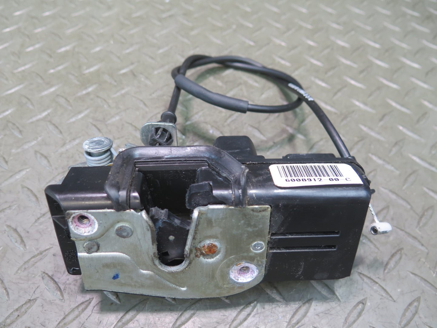 2016-2019 Tesla Model S 75D Front Right Pass Side Door Lock Latch Actuator