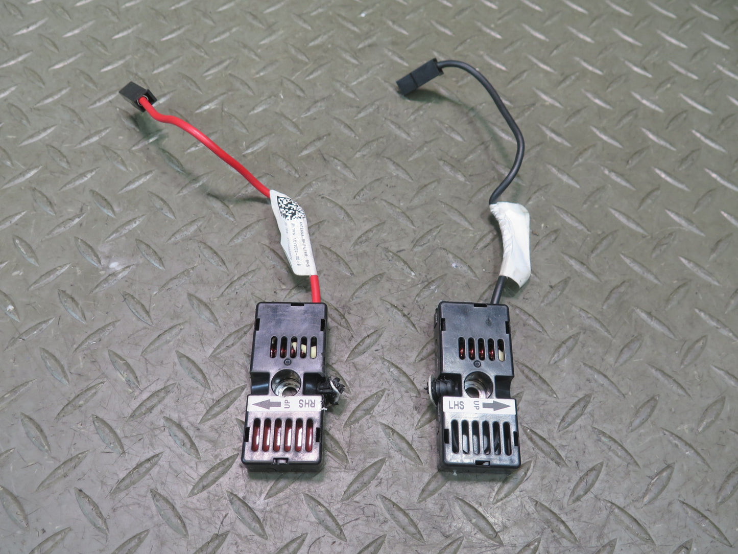 2016-2019 Tesla Model S 75D Rear Left Right Side Antenna Noise Filter Module Set