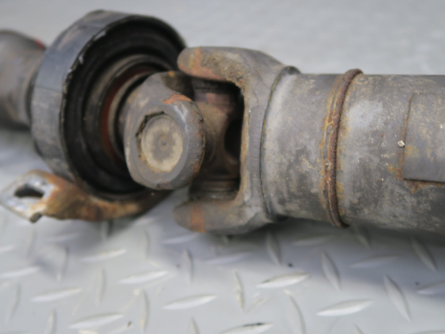 1990 Mercedes W124 300E Rear Driveshaft Drive Shaft OEM