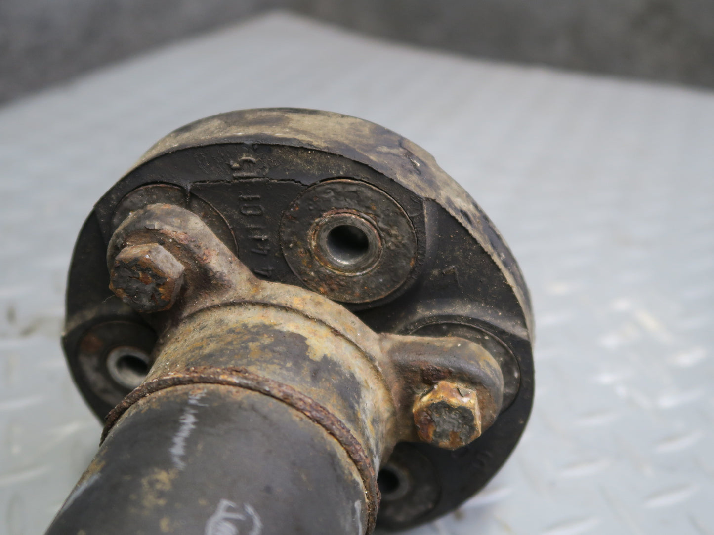 1990 Mercedes W124 300E Rear Driveshaft Drive Shaft OEM