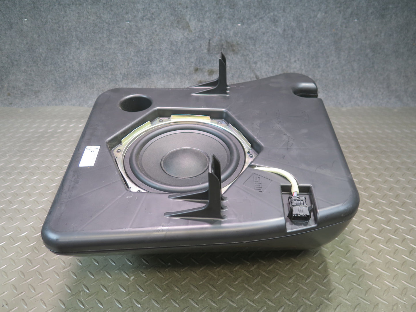 2016-2019 Tesla Model S 75D Bass Premium Audio Speaker Subwoofer