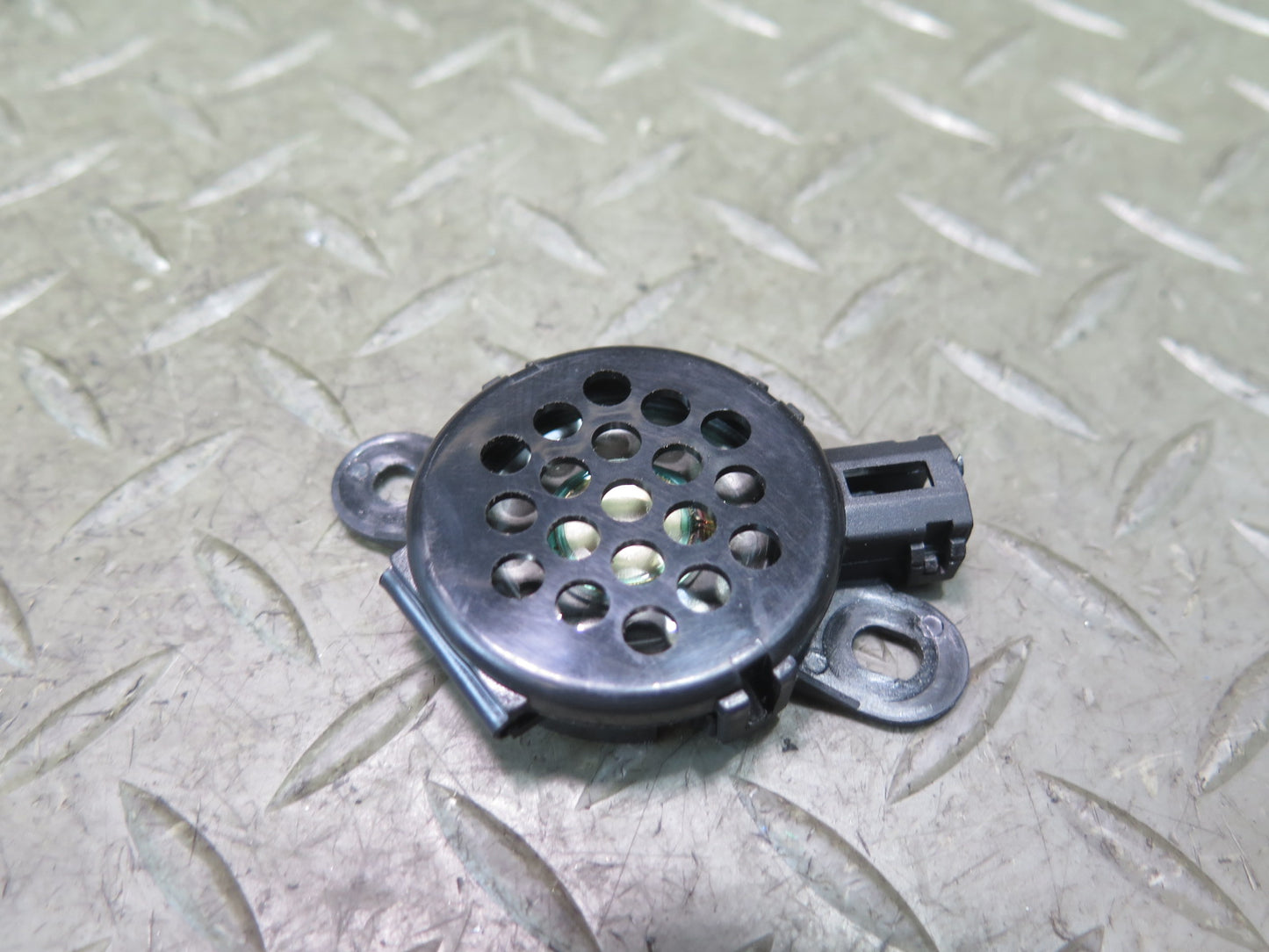 2016-2019 Tesla Model S 75D Siren Alarm Warning Buzzer Speaker