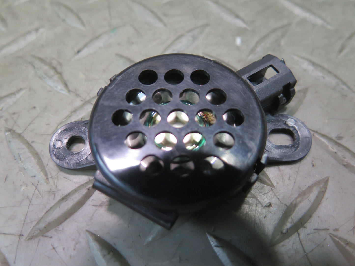 2016-2019 Tesla Model S 75D Siren Alarm Warning Buzzer Speaker